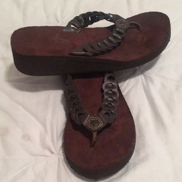 Sandals - Picture 2 of 2
